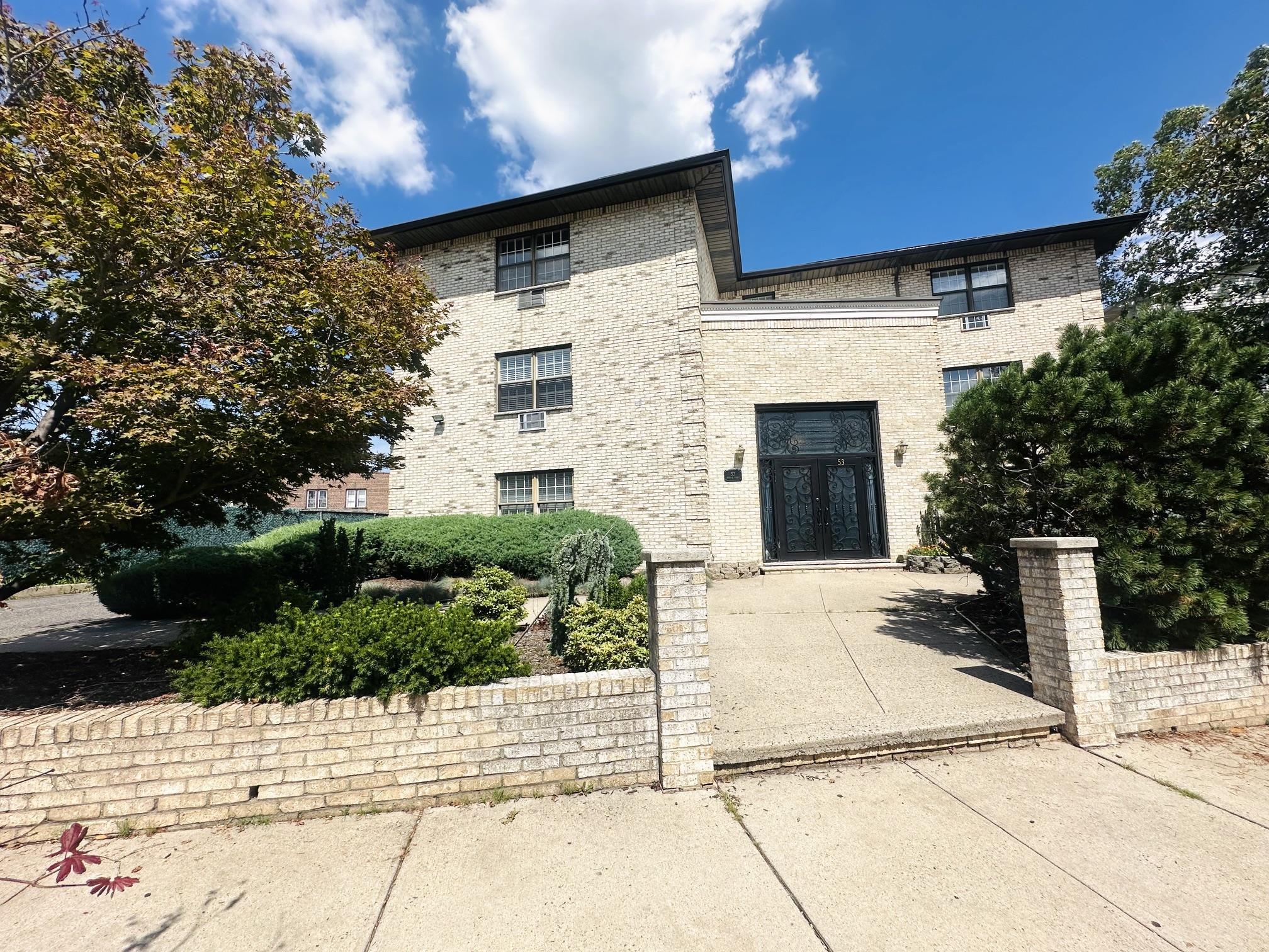 53 West 48th Street Bayonne NJ 07002