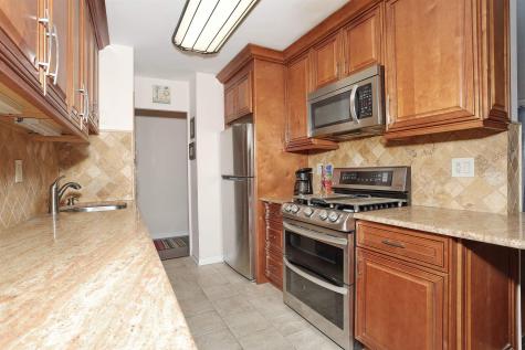 6040 Boulevard East West New York NJ 07093