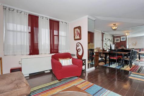 6040 Boulevard East West New York NJ 07093