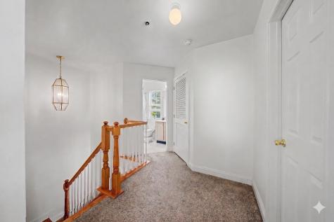 180 Blue Heron Drive Secaucus NJ 07094