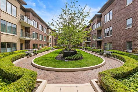 150 Henley Place Weehawken NJ 07086