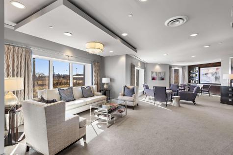 150 Henley Place Weehawken NJ 07086