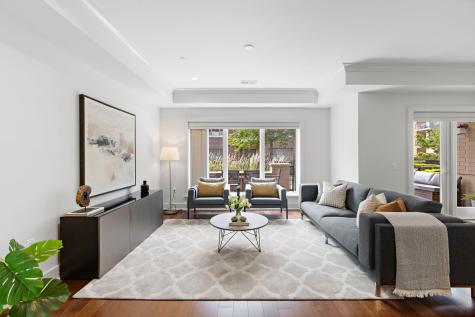 150 Henley Place Weehawken NJ 07086
