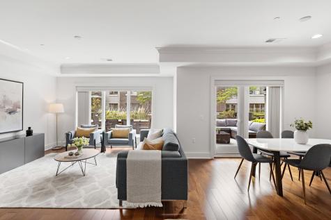 150 Henley Place Weehawken NJ 07086