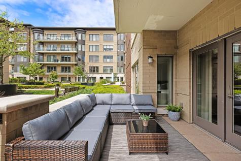 150 Henley Place Weehawken NJ 07086