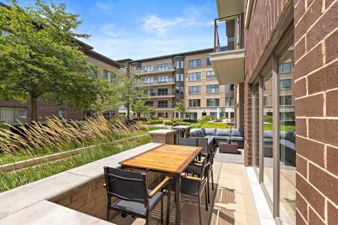 150 Henley Place Weehawken NJ 07086
