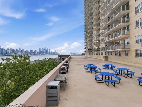 6600 Boulevard East West New York NJ 07093