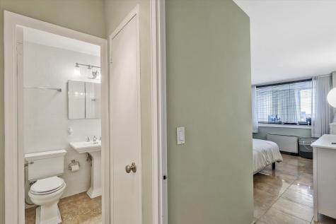 380 Mountain Road Union City NJ 07087