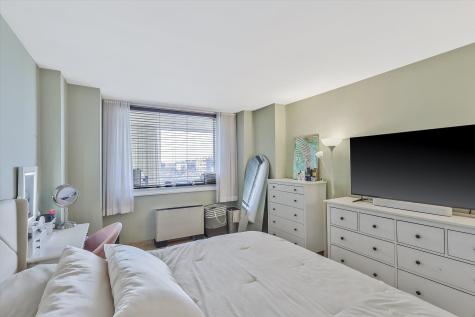 380 Mountain Road Union City NJ 07087