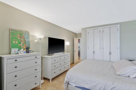 380 Mountain Road Union City NJ 07087