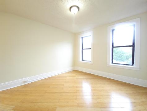 7306 Park Avenue North Bergen NJ 07047