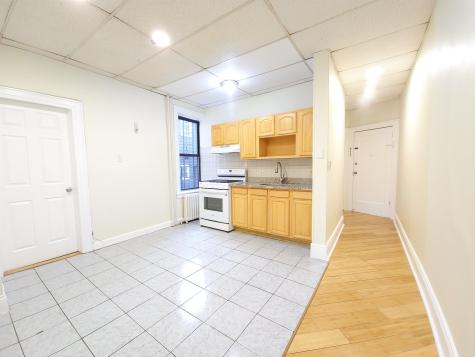 7306 Park Avenue North Bergen NJ 07047