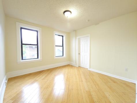 7306 Park Avenue North Bergen NJ 07047