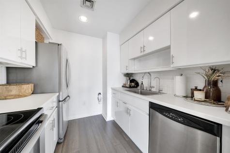 204 Shearwater Court West Jersey City NJ 07305