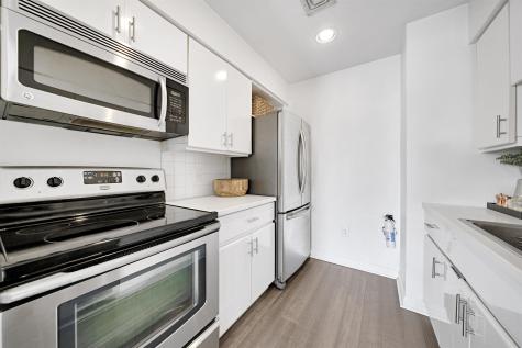204 Shearwater Court West Jersey City NJ 07305