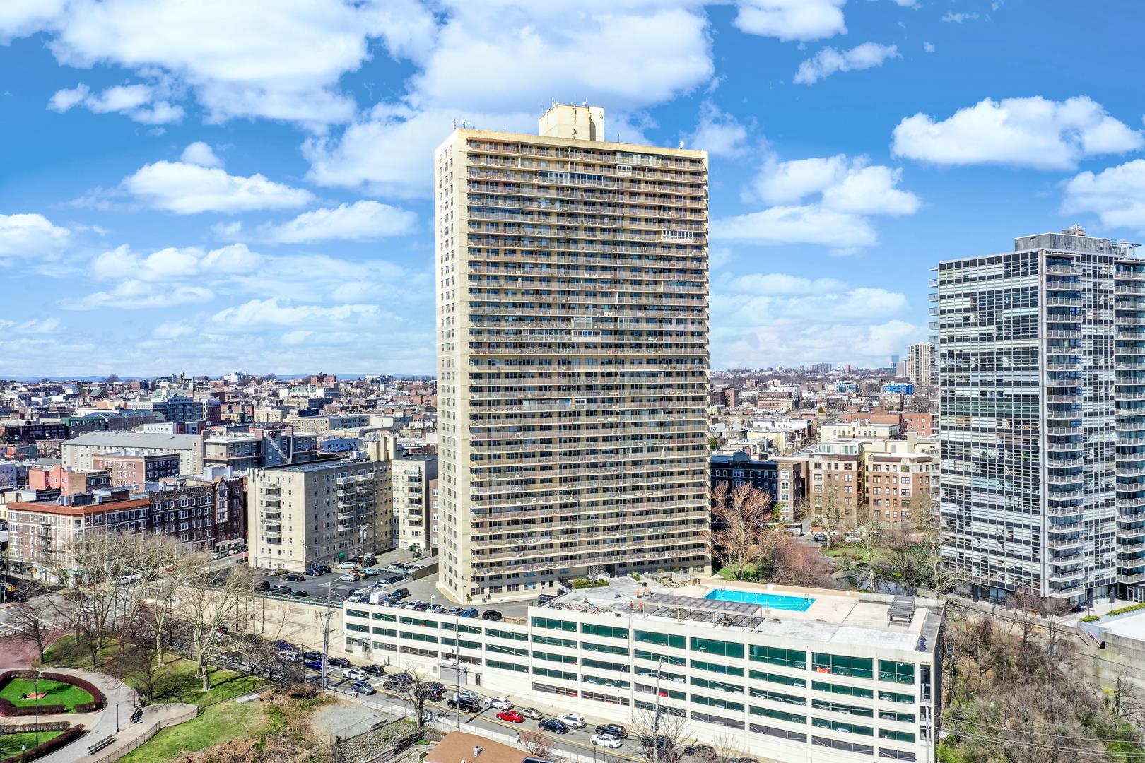 6040 Boulevard East West New York NJ 07093