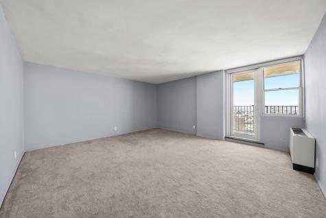 6040 Boulevard East West New York NJ 07093