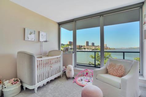 1000 Avenue At Port Imperial Weehawken NJ 07086