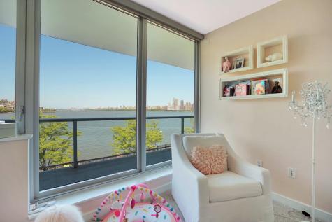 1000 Avenue At Port Imperial Weehawken NJ 07086