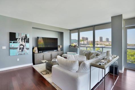 1000 Avenue At Port Imperial Weehawken NJ 07086