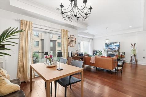 150 Henley Place Weehawken NJ 07086