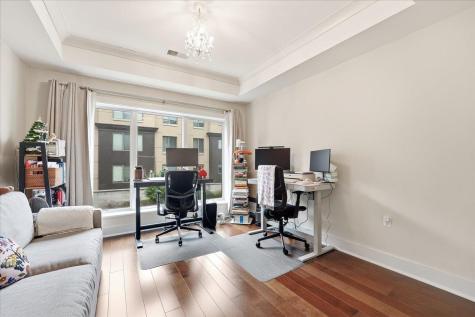 150 Henley Place Weehawken NJ 07086