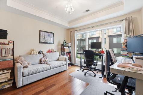 150 Henley Place Weehawken NJ 07086