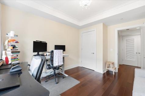 150 Henley Place Weehawken NJ 07086