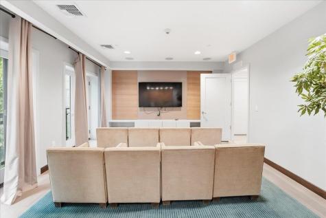 150 Henley Place Weehawken NJ 07086