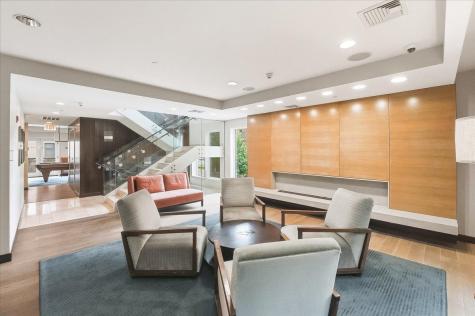 150 Henley Place Weehawken NJ 07086