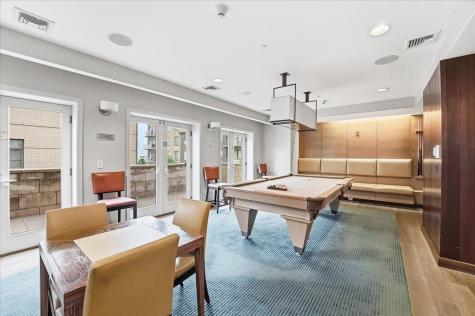 150 Henley Place Weehawken NJ 07086