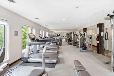150 Henley Place Weehawken NJ 07086