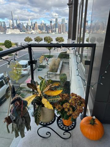 150 Henley Place Weehawken NJ 07086