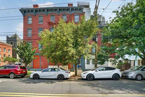 440 Jersey Avenue Jersey City NJ 07303
