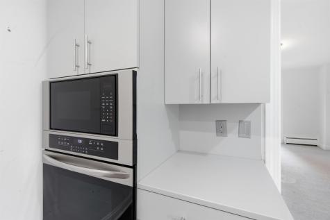 207 Shearwater Court West Jersey City NJ 07305