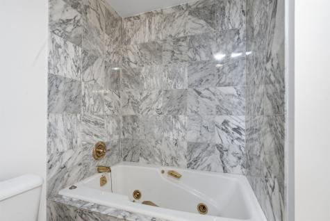 207 Shearwater Court West Jersey City NJ 07305