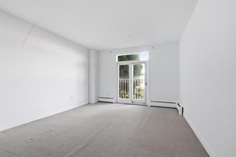 207 Shearwater Court West Jersey City NJ 07305