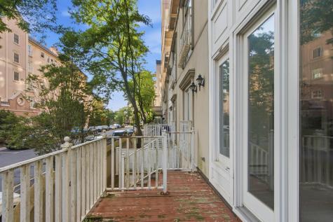 207 Shearwater Court West Jersey City NJ 07305
