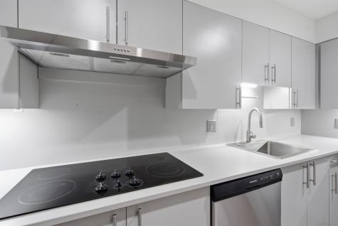 207 Shearwater Court West Jersey City NJ 07305