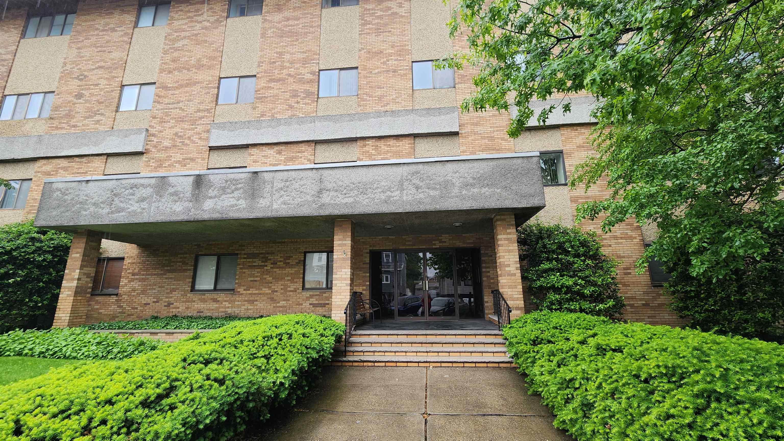 86 West 33rd Street Bayonne NJ 07002