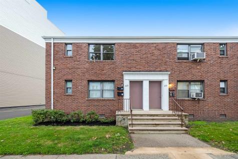 113 West 2nd Street Bayonne NJ 07002