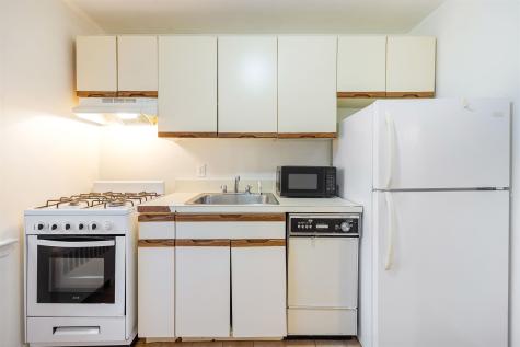 113 West 2nd Street Bayonne NJ 07002