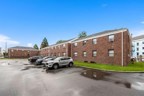 113 West 2nd Street Bayonne NJ 07002