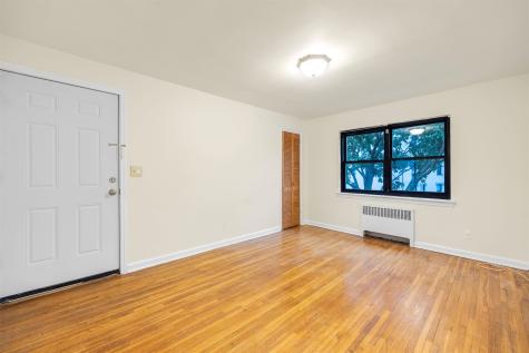 113 West 2nd Street Bayonne NJ 07002
