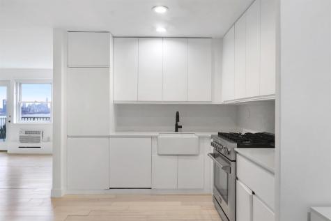 6010 Boulevard East West New York NJ 07093