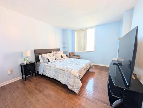 412 Harmon Cove Tower Secaucus NJ 07094