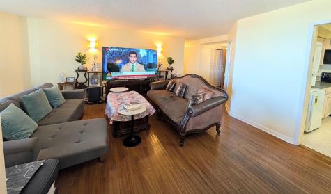 412 Harmon Cove Tower Secaucus NJ 07094