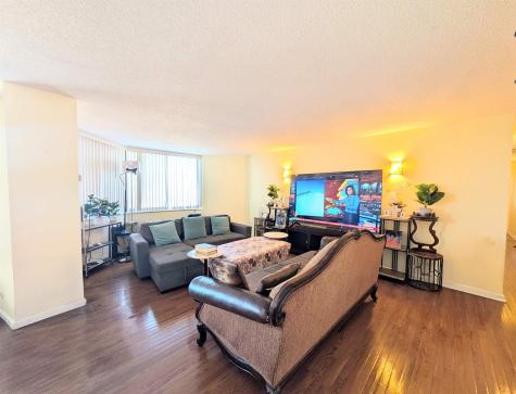 412 Harmon Cove Tower Secaucus NJ 07094