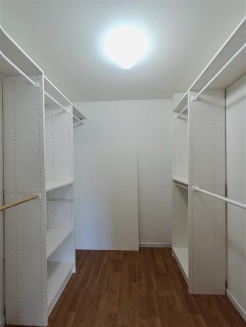 380 Whimbrel Lane Secaucus NJ 07094