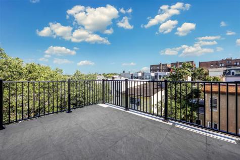 907 Palisade Avenue Union City NJ 07087